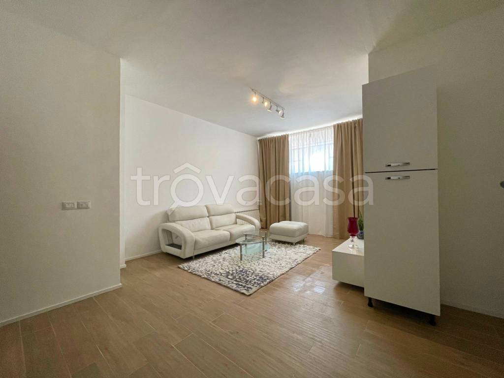 appartamento in affitto a Varese in zona Giubiano