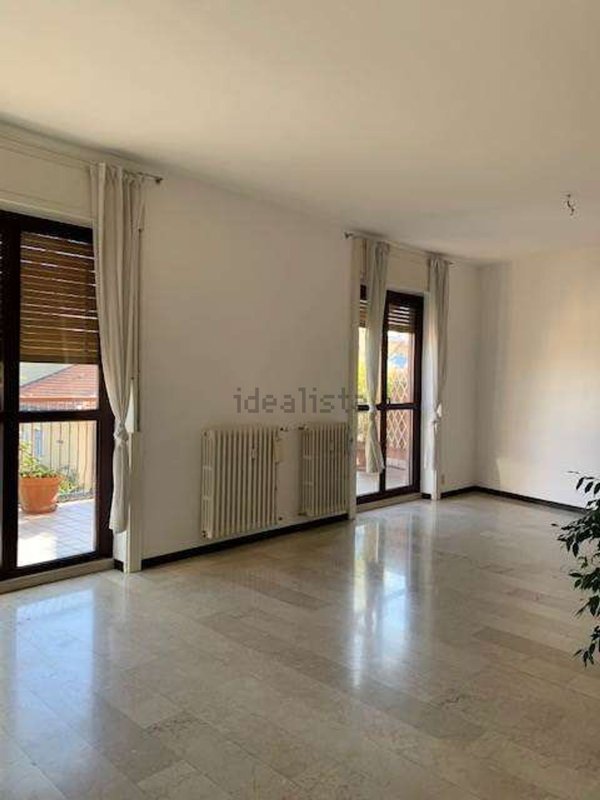 appartamento in affitto a Varese in zona Biumo