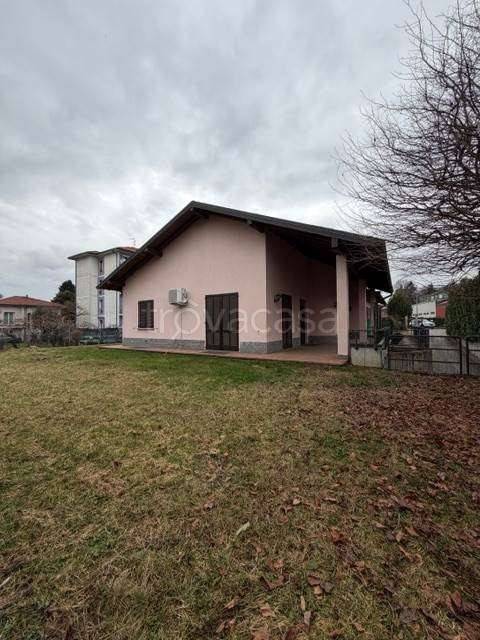 casa indipendente in affitto a Varese in zona Giubiano