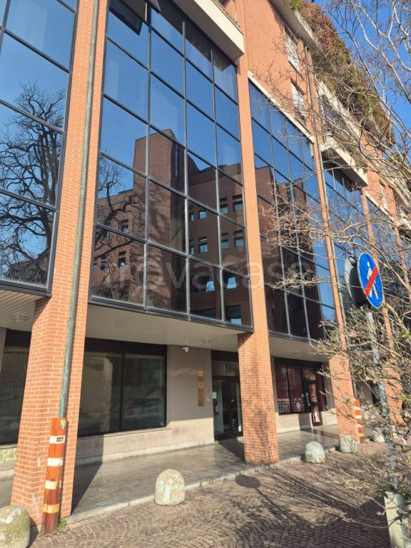 appartamento in affitto a Varese in zona Centro Città