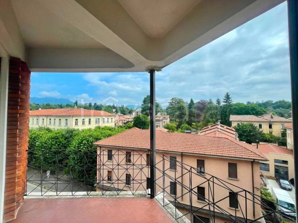 appartamento in affitto a Varese in zona Centro Città