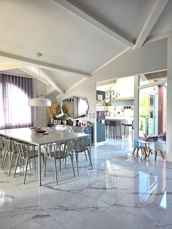 appartamento in affitto a Varese in zona Biumo