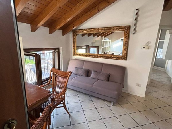 appartamento in affitto a Varese in zona Giubiano