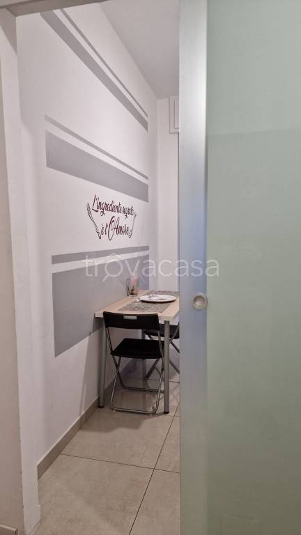 appartamento in affitto a Varese in zona Via Crispi