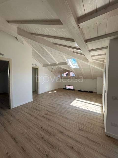 appartamento in affitto a Varese in zona Centro Città