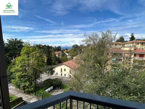 appartamento in affitto a Varese in zona Bosto