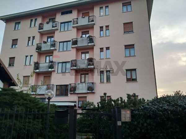 locale di sgombero in affitto a Varese in zona Casbeno
