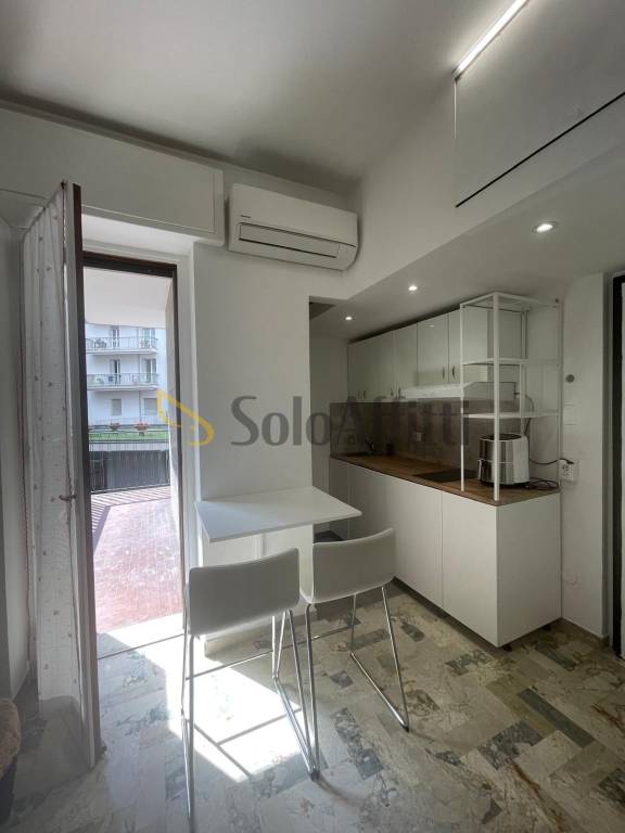 appartamento in affitto a Varese in zona Brunella