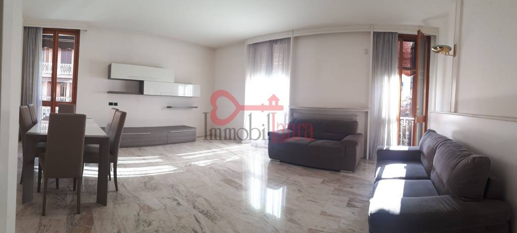 appartamento in affitto a Varese in zona Centro Città