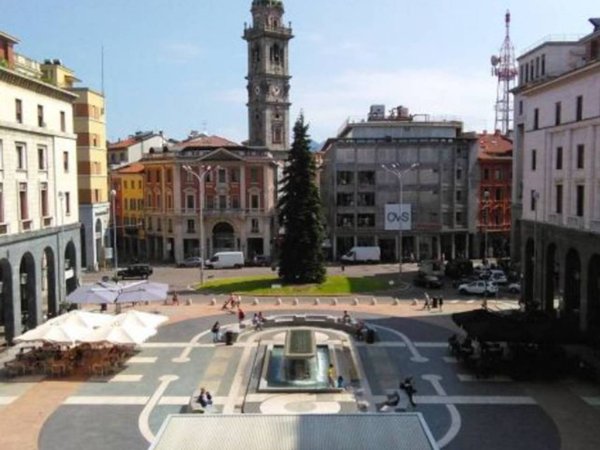 appartamento in affitto a Varese in zona Biumo
