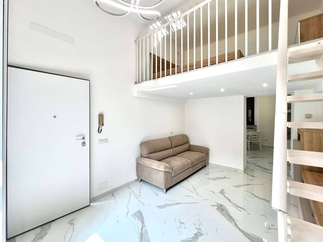 appartamento in affitto a Varese in zona Centro Città