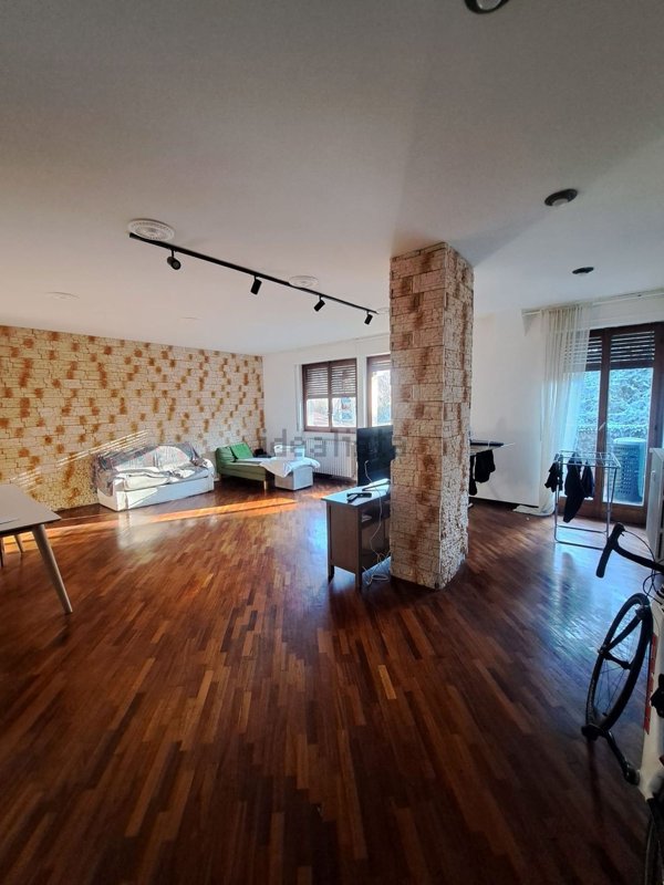 appartamento in affitto a Varese in zona Via Goldoni