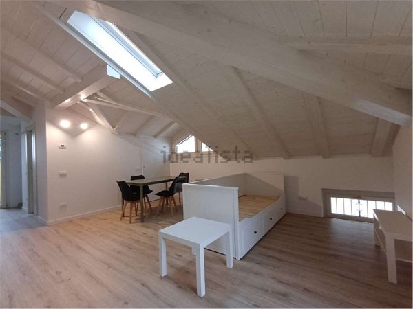 appartamento in affitto a Varese in zona Centro Città