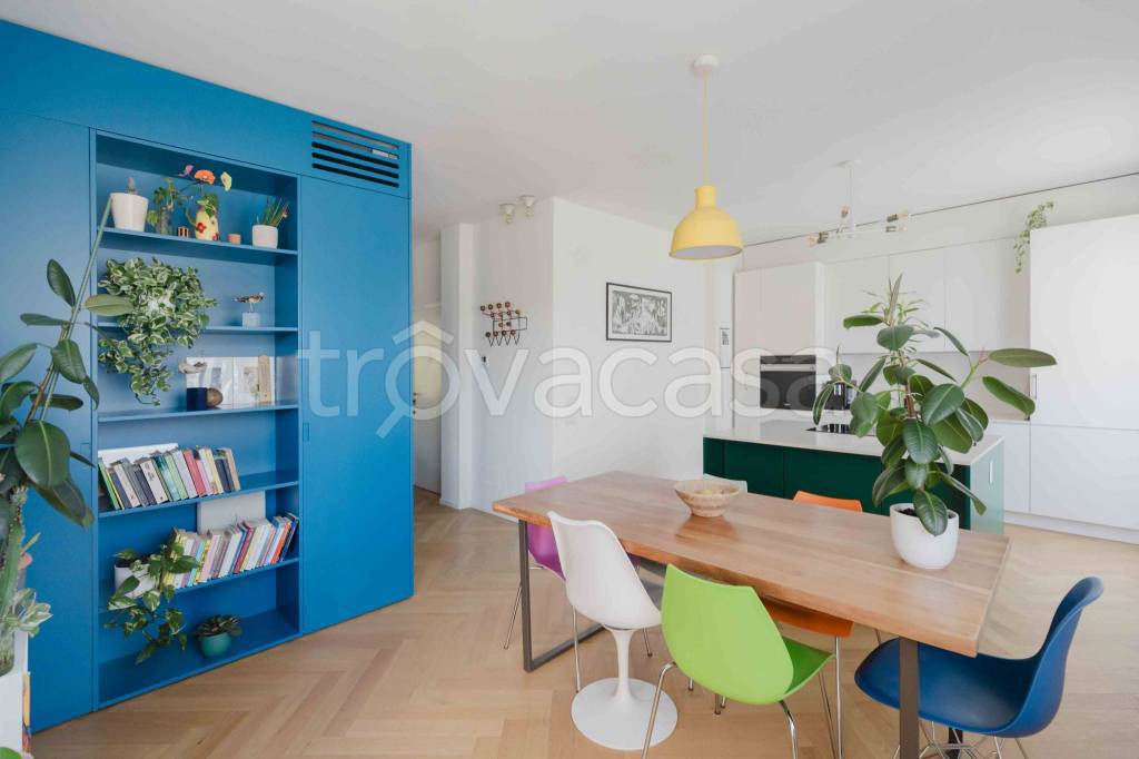 appartamento in affitto a Varese in zona Via Crispi