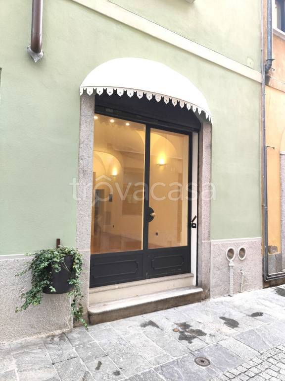 appartamento in affitto a Varese in zona Centro Città