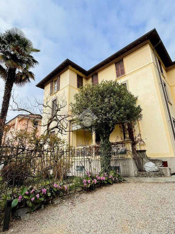 appartamento in affitto a Varese in zona Casbeno