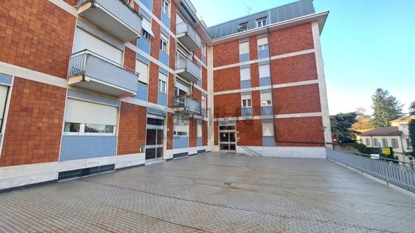 ufficio in affitto a Varese in zona Giubiano