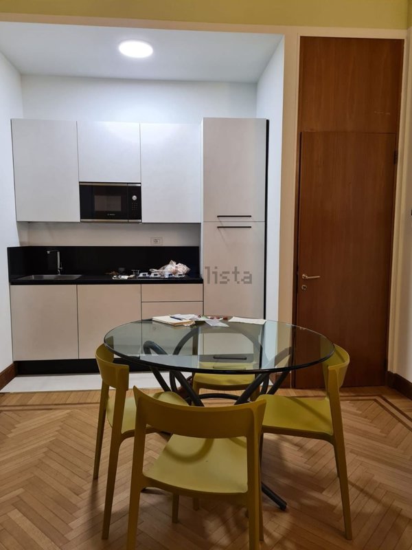 appartamento in affitto a Varese in zona Centro Città