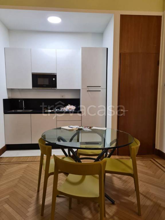 appartamento in affitto a Varese in zona Centro Città