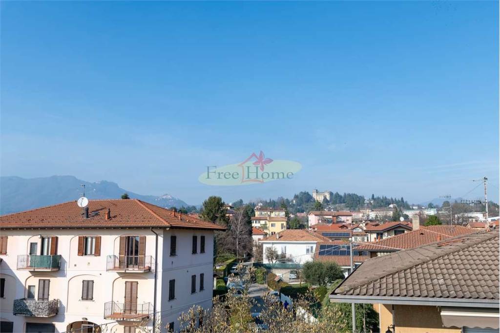 appartamento in affitto a Varese in zona Schiranna
