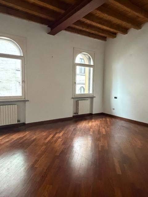 appartamento in affitto a Varese in zona Centro Città