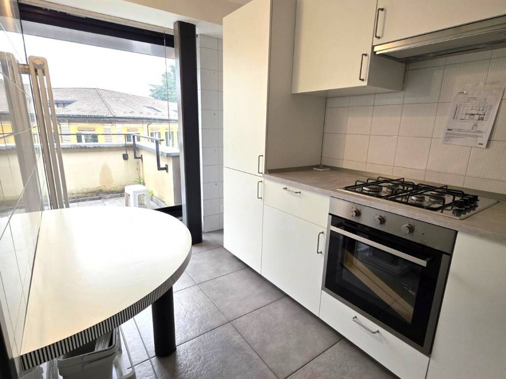 appartamento in affitto a Varese in zona Biumo