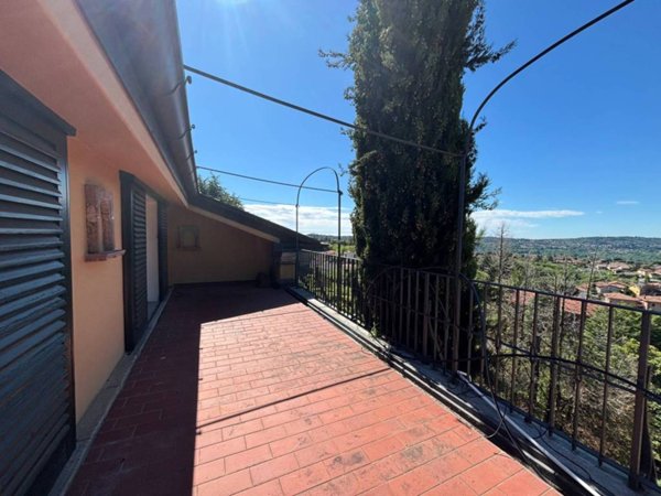 appartamento in affitto a Varese in zona Brunella