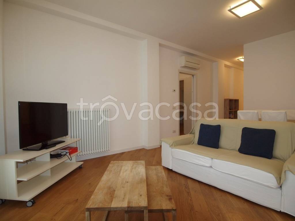 appartamento in affitto a Varese in zona Centro Città