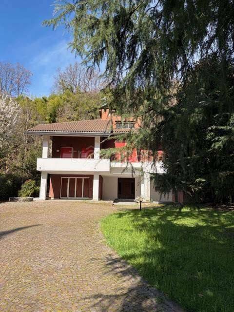 casa indipendente in affitto a Varese in zona Via Crispi