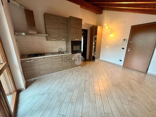 appartamento in affitto a Varese in zona Giubiano
