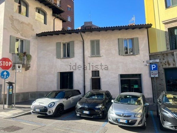 ufficio in affitto a Varese in zona Centro Città