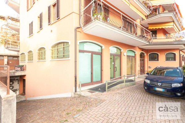 locale commerciale in affitto a Varese in zona Casbeno