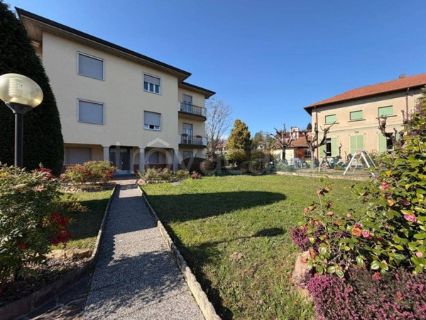 appartamento in affitto a Varese in zona Lissago