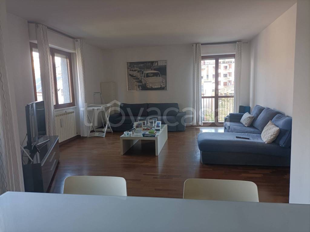 appartamento in affitto a Varese in zona Bosto