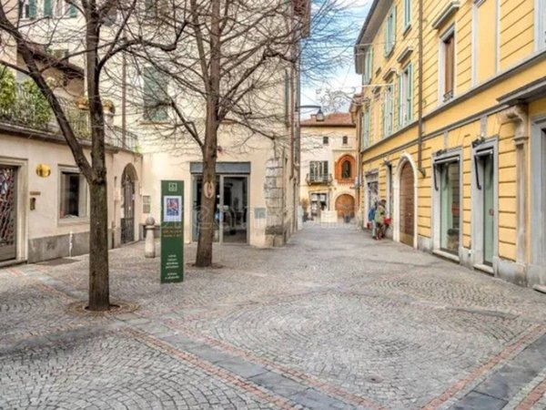 appartamento in affitto a Varese in zona Biumo
