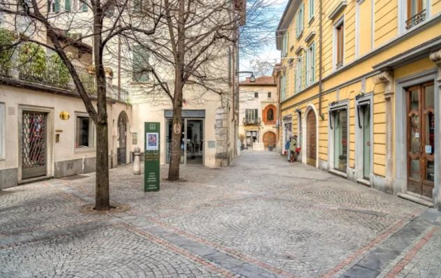 appartamento in affitto a Varese in zona Centro Città