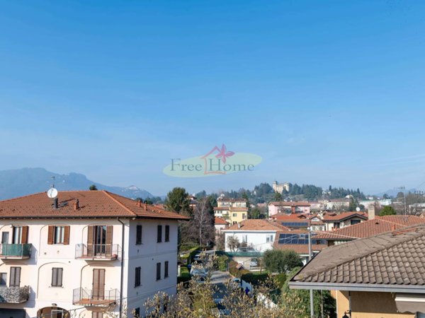 appartamento in affitto a Varese in zona Bobbiate