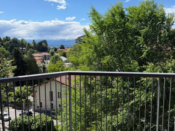appartamento in affitto a Varese in zona Bosto