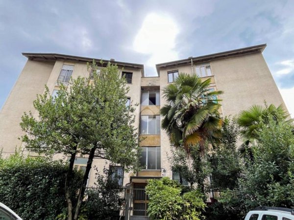 appartamento in affitto a Varese in zona Viale Europa
