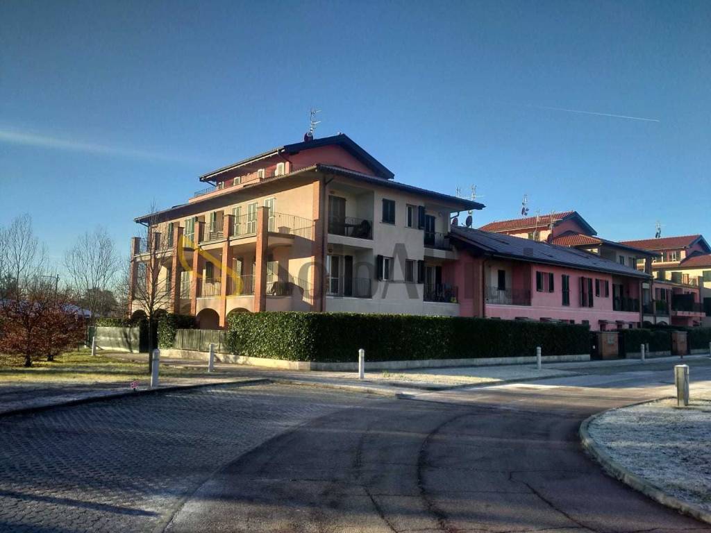 appartamento in affitto a Varese in zona Lissago