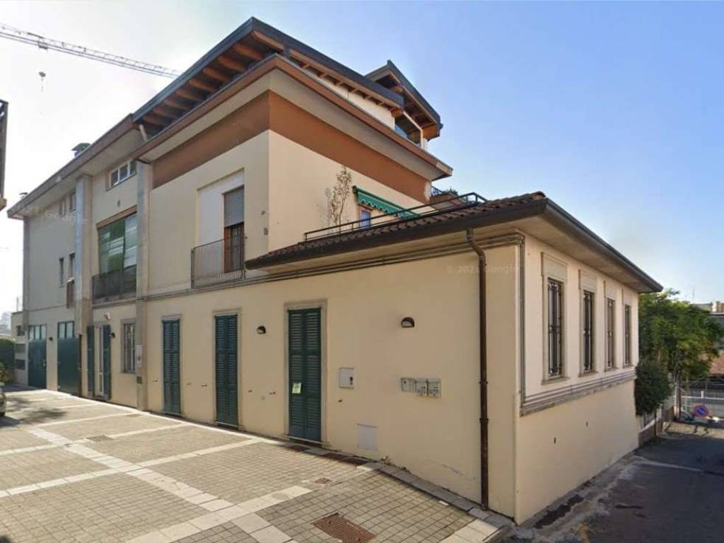 ufficio in affitto a Varese in zona Giubiano