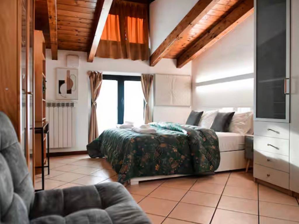 appartamento in affitto a Varese in zona Brunella