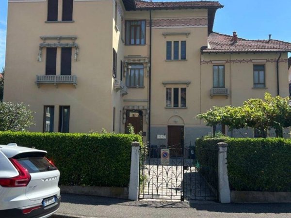 appartamento in affitto a Varese in zona Biumo