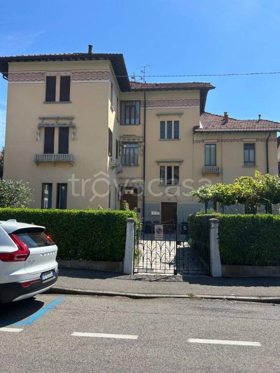 appartamento in affitto a Varese in zona Biumo