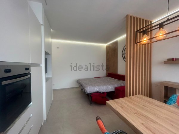 appartamento in affitto a Varese in zona Brunella