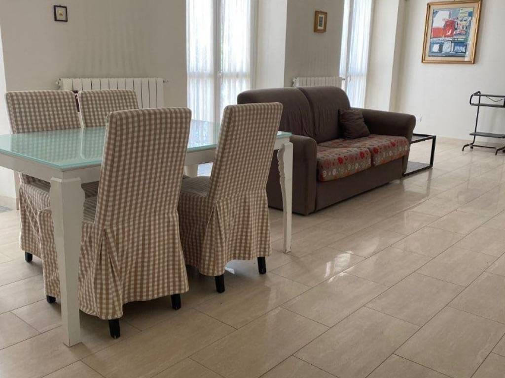 appartamento in affitto a Varese in zona Biumo