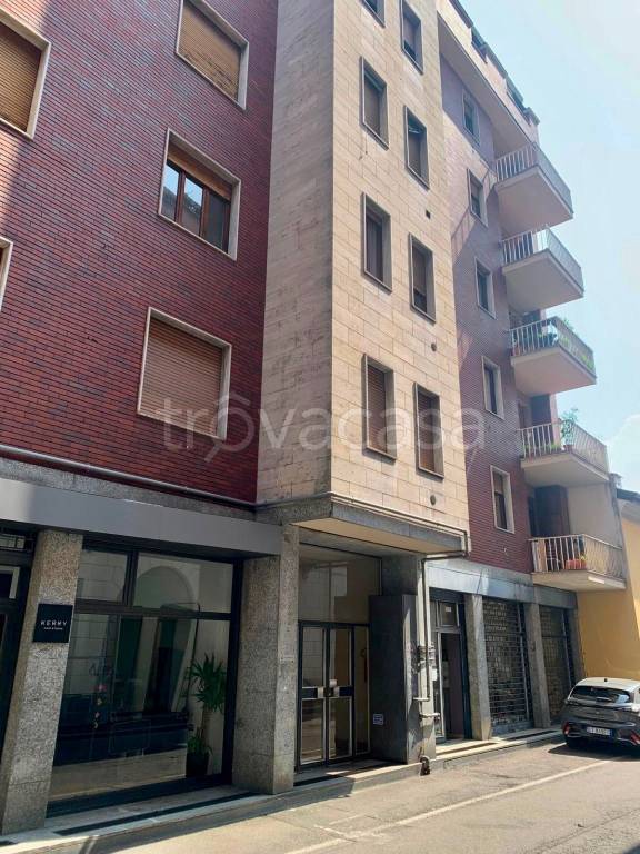 appartamento in affitto a Varese in zona Centro Città