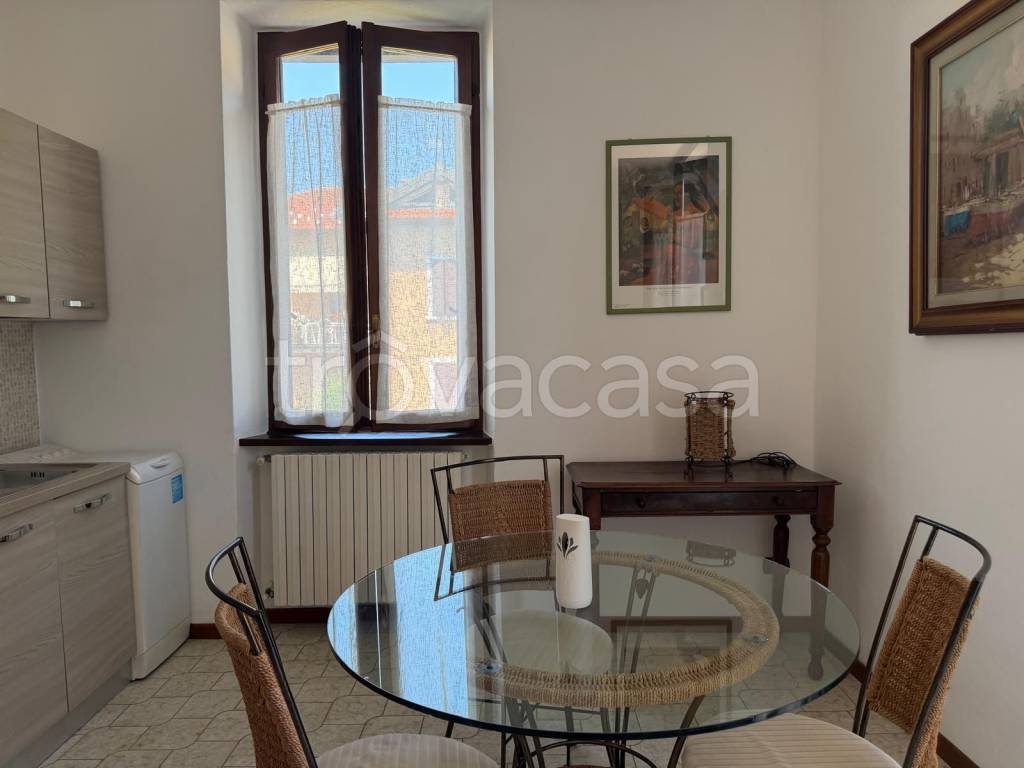 appartamento in affitto a Varese in zona Casbeno