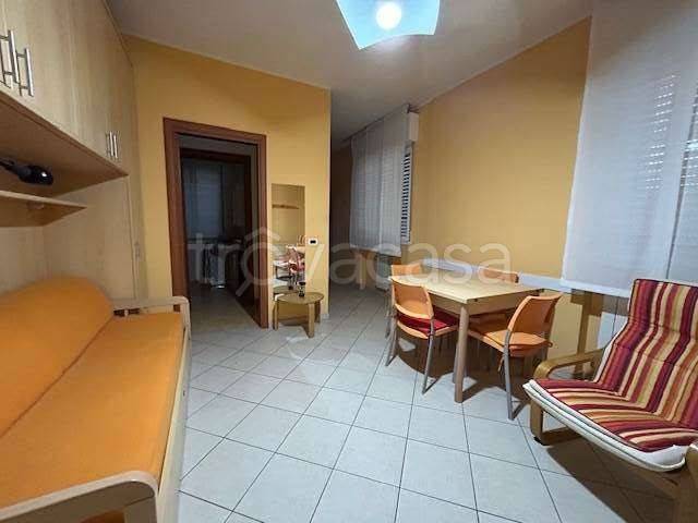 appartamento in affitto a Varese in zona Brunella