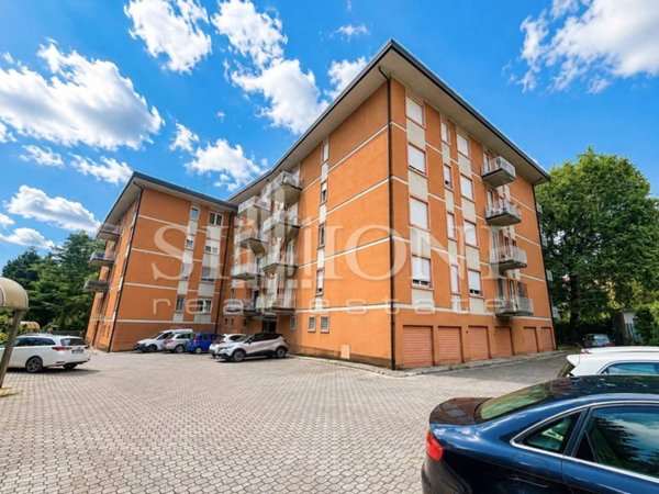 appartamento in affitto a Varese in zona Ippodromo